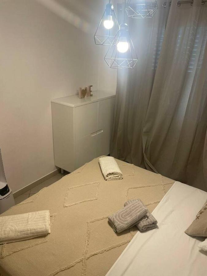 נים Appartement Proche Gare Tgv מראה חיצוני תמונה